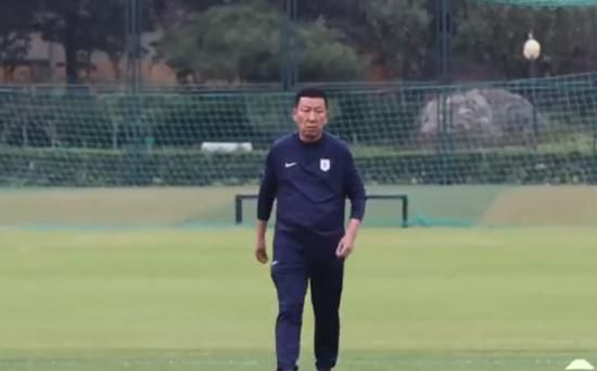 gay欧美青年野战巨大