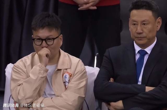 双乳压在落地窗前做h视频